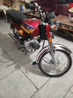 Honda 70cc for sale 2005 model original copy available letter miss ha