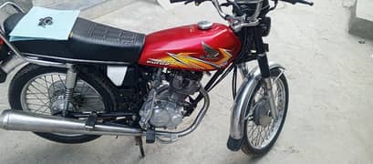 good condition 125 urgent sale 03035961662