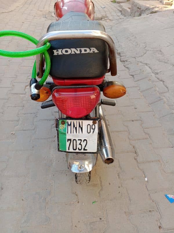 TOTAL Genuine Honda CD70 First Owner 7