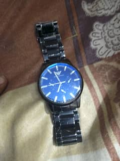 bahi mana sirf 3 weeks chalai ha new watch ha mana 1000 ki li thi