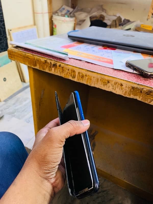 Q mobile smart X view 2/32 1