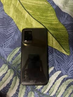 vivo y33s 8gb+4gb ram urgent sale