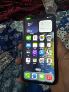 iPhone 11 condition 10/10 non-PTA but sim work