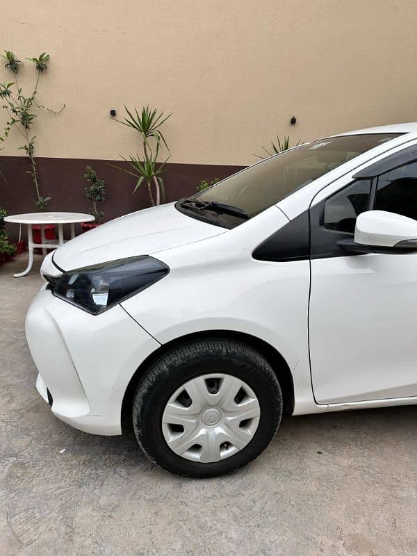 Toyota Vitz 2015 /18 1