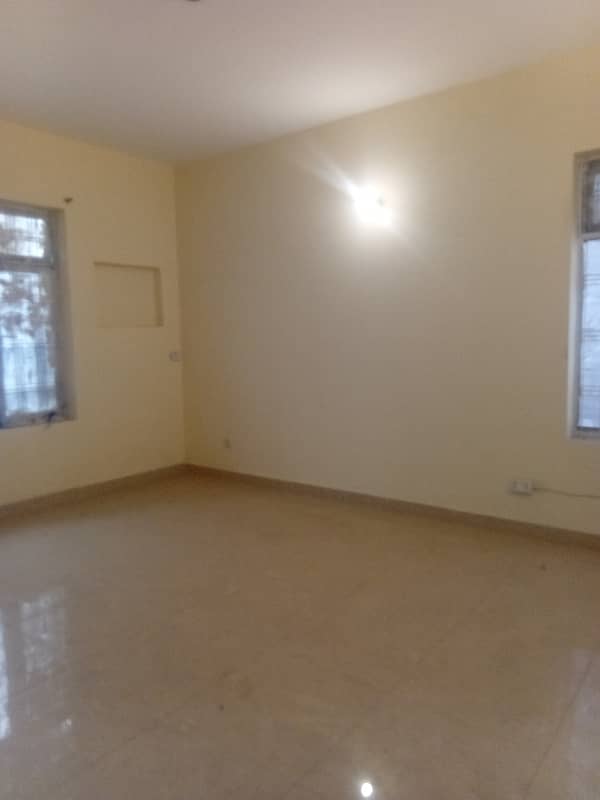 Kanal Single Story House for Rent Main Road Peco Road@200K 3