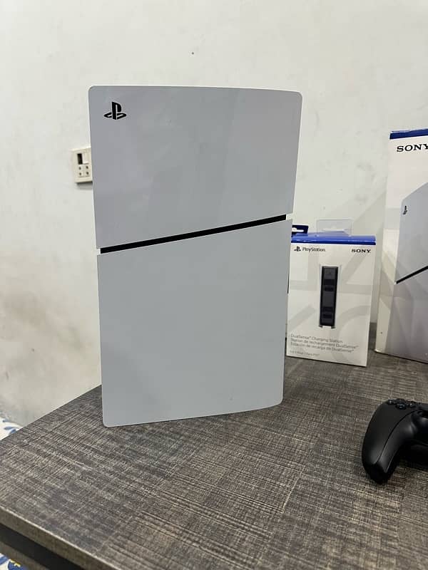 PS5 slim with all Accessories 7