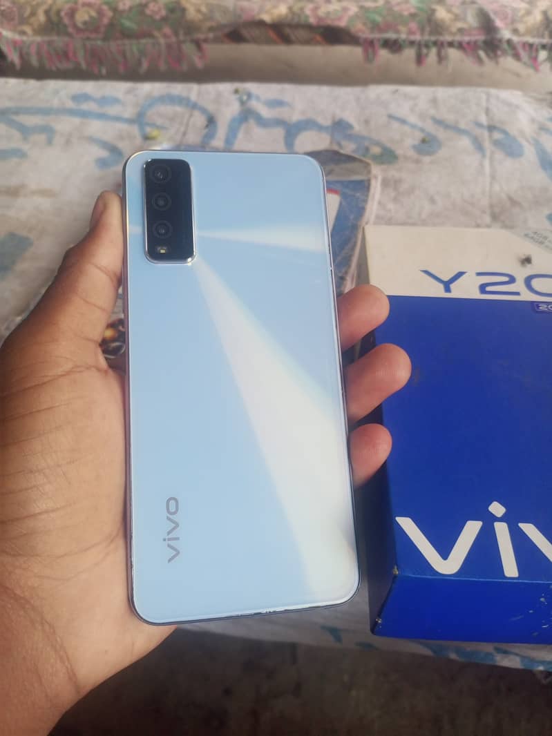 Vivo y 20 ,4/64 All ok /box ,13000@. 03006140591 0