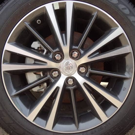 Toyota OEM Alloy Wheel 16" original Modal 2022 0