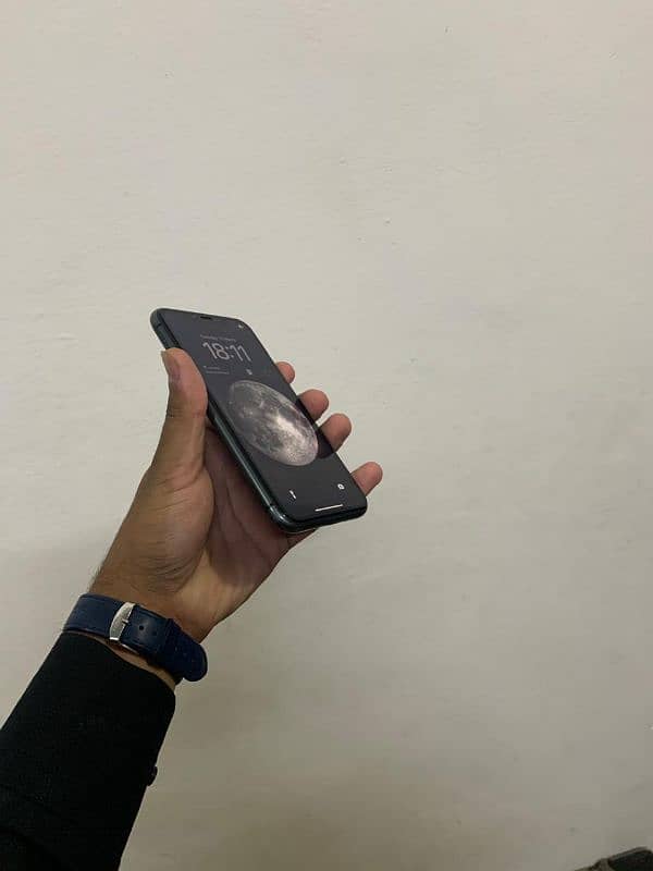 iPhone 11 Non PTA Waterpack 3