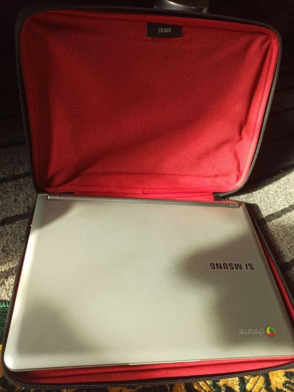 Samsung Chrome Book 1