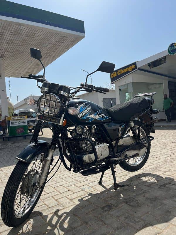 Suzuki GS 150 Ready bike 3