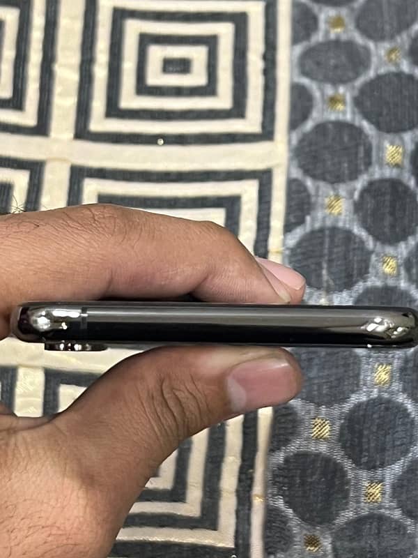 iPhone XS MAX PTA APPROVED 2