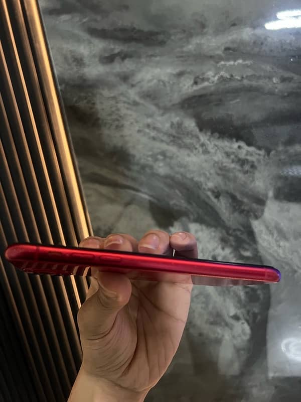 IPHONE 11  DUAL PTA APPROVED RED 6