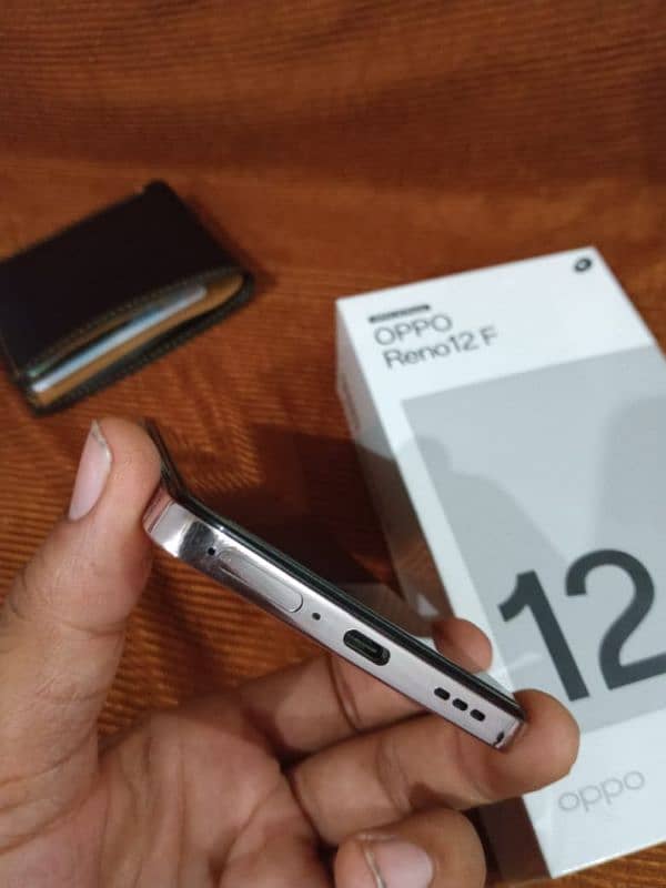 Oppo Reno 12F 2