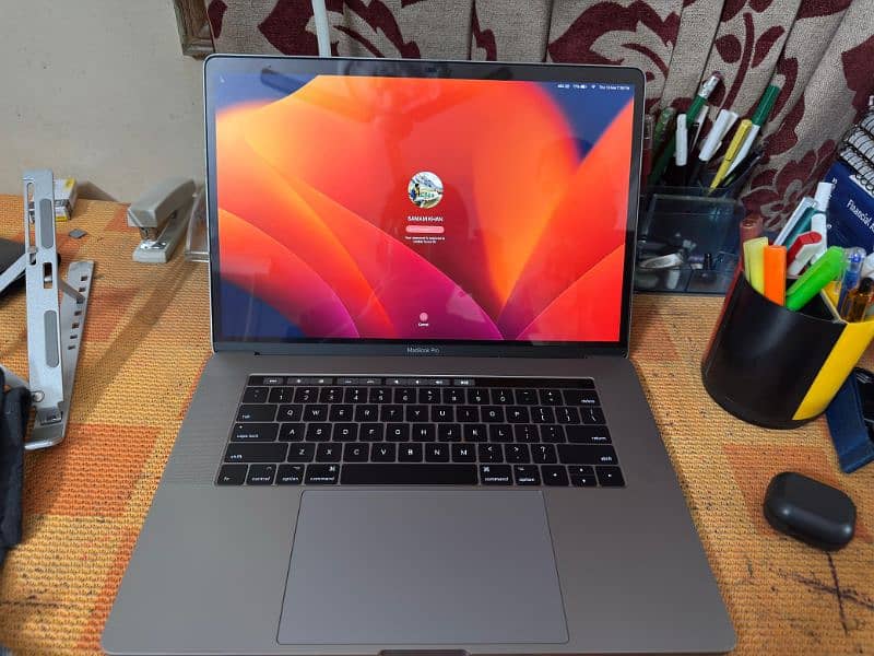 macbook pro 2017 15" 3