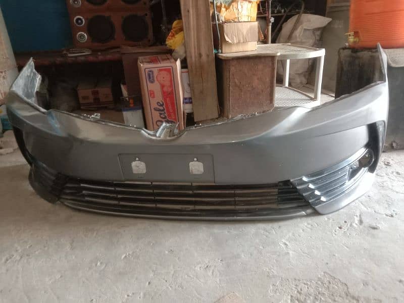 Toyota Corolla GLI front Light Bumper gierl original 2019 model 8