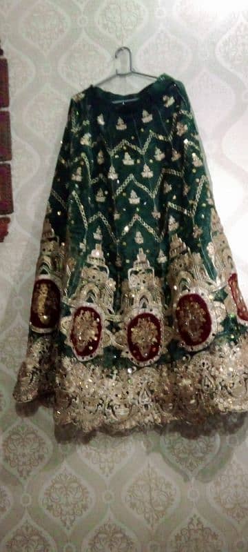 mehndi lehnga 0