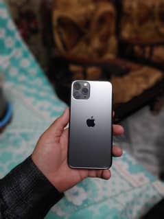 iphone 11pro Non PTA Factory Unlocked 64gb 11 pro(Read Add Then Msg)