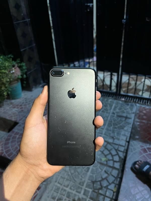 iPhone 7 Plus 128gb pta approved 1