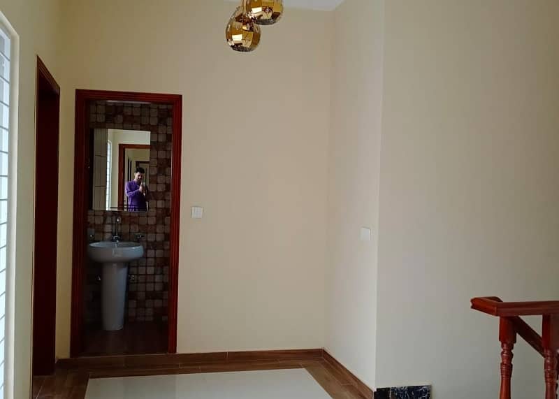 1 KANAL upper portion FOR RENT IN DHA PHASE 5 Lahore 1