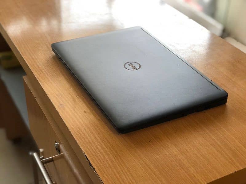 Dell e7270 Ultrabook 2