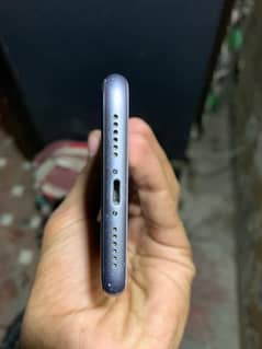 iPhone 11 64 gb factory unlock