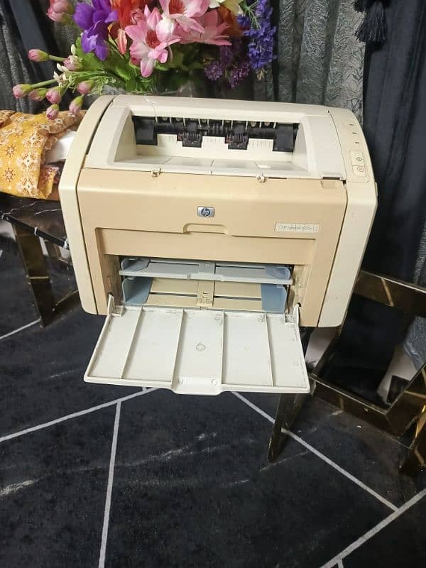 HP LaserJet printer 4