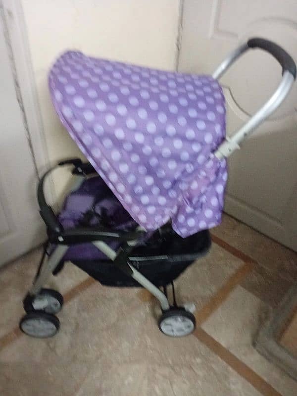 jollen brand in excellent condition baby pram 6