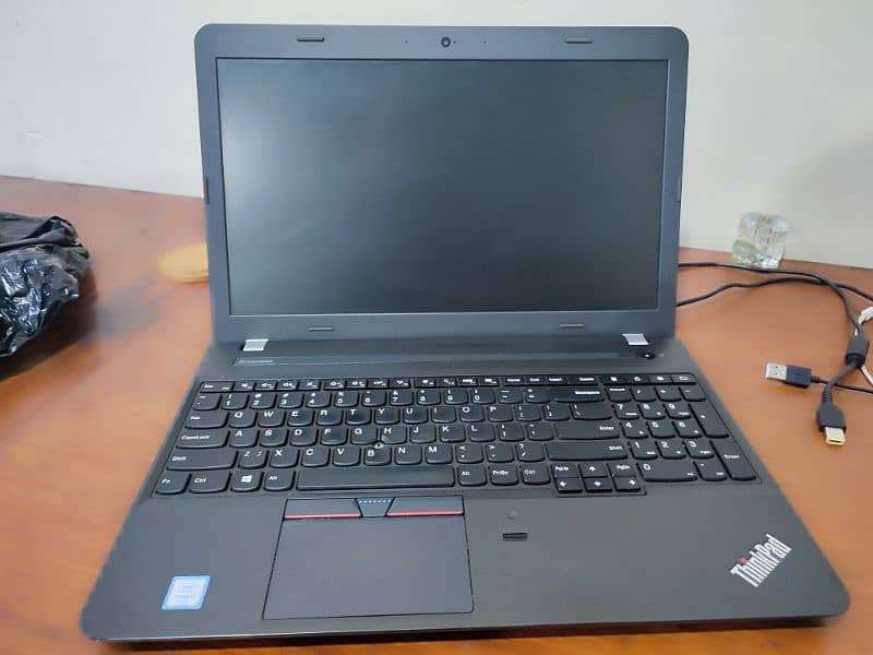 Lenovo E560 1