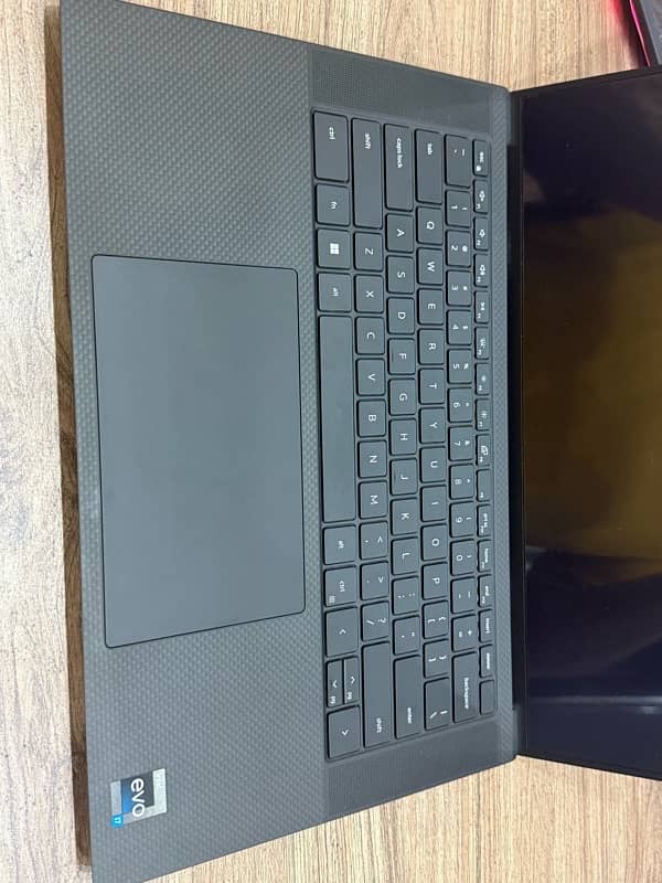 Dell XPS 15 9530 5