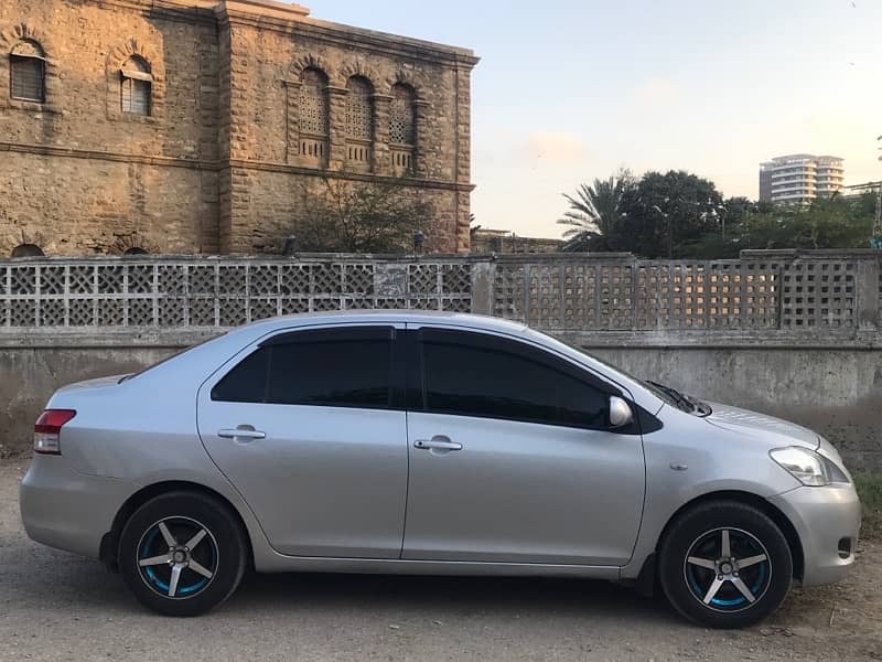 Toyota Belta 2006 4