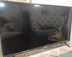 Damaged smart TCL LED TV 40 inch for sale