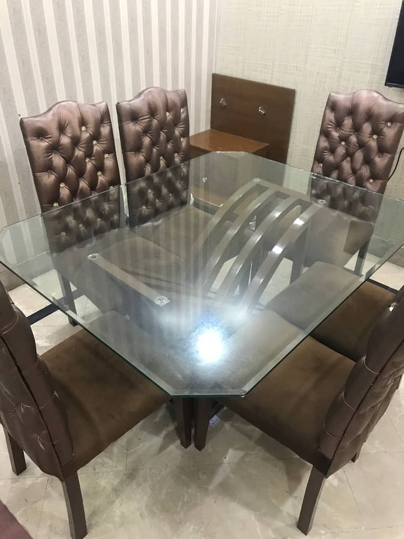 DINING TABLE WITH 6 CHAIRS 2