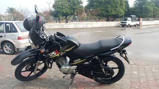 yamaha bike black good condition urgent sell