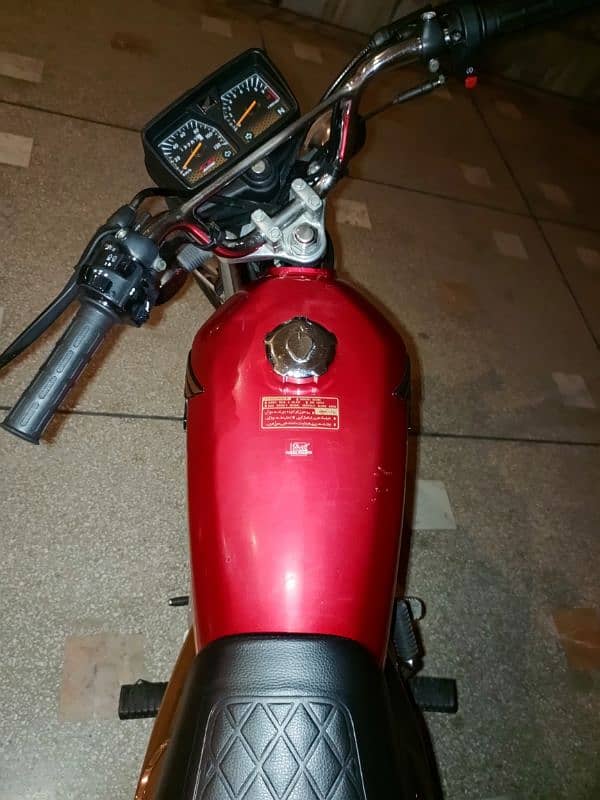 Honda 125 S gold Edition 2