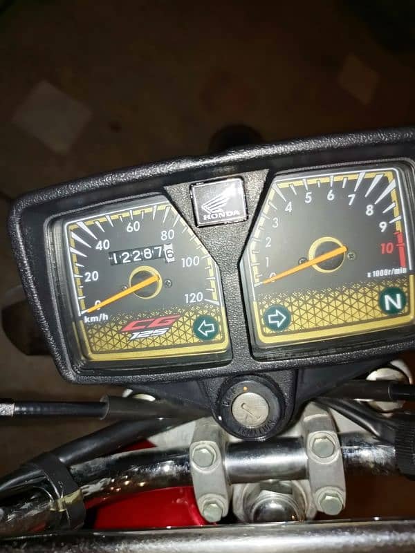 Honda 125 S gold Edition 8