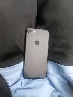 I phone 7  32 GB  Condition 9/10 Fingerprint working All OK