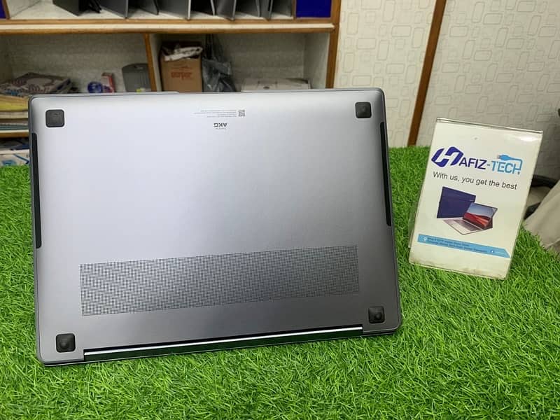 Samsung galaxy Book 4Pro ! ULTRA 7 155H 12