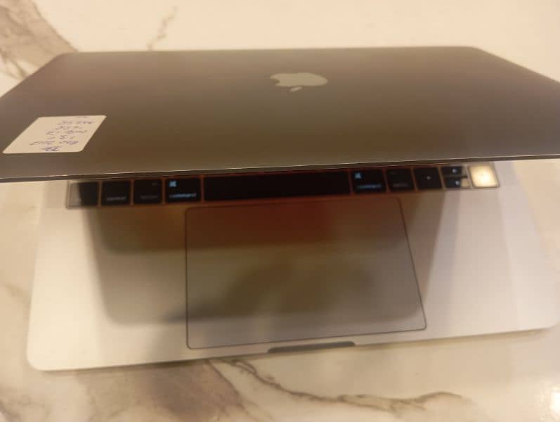 MacBook pro 2017.13"/Core i7 Ramzan Offer 5