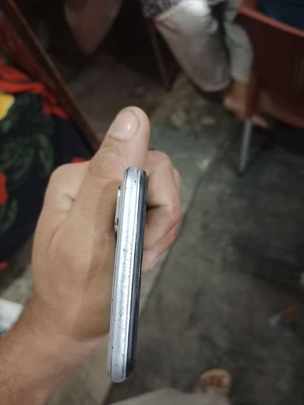 slam vivo y20 condition 10/8 4gb ram 64gb rom 1