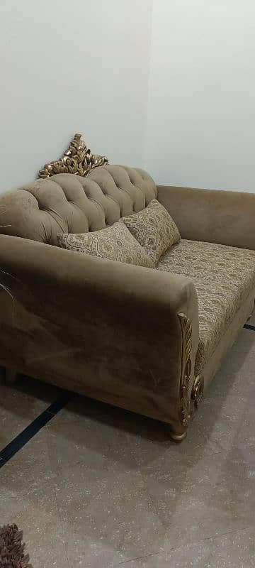 Sofa set new condition camel colour 9