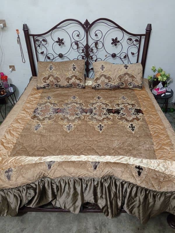 Iron Bed King Size 0