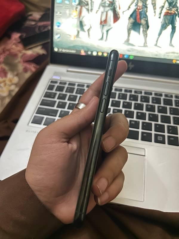 Iphone 11 pro 64gb Pta Approve 5