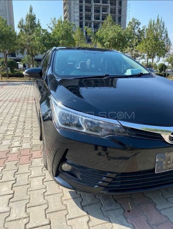 Toyota Corolla Altis 2016 1