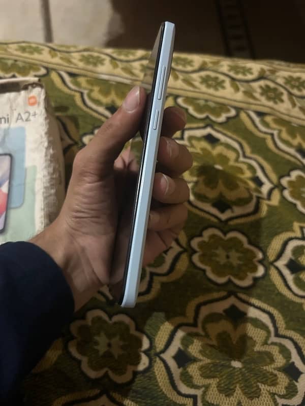 redmi a2+ 3gb 64gb condision 10 by 9 with box 4