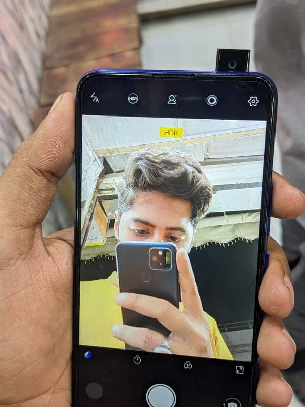 Vivo v15 popup (8/256) with charger only lush condition. price final ha 6