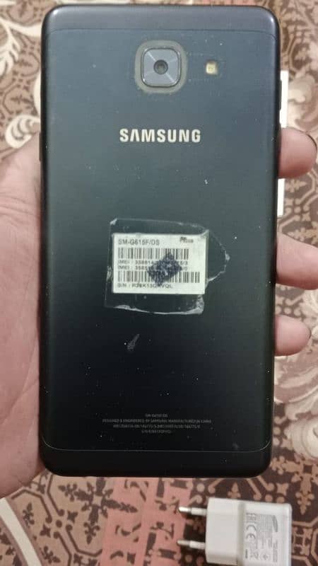 Samsung Galaxy j7 max full box original adapter all ok 4/32 ma ha 2