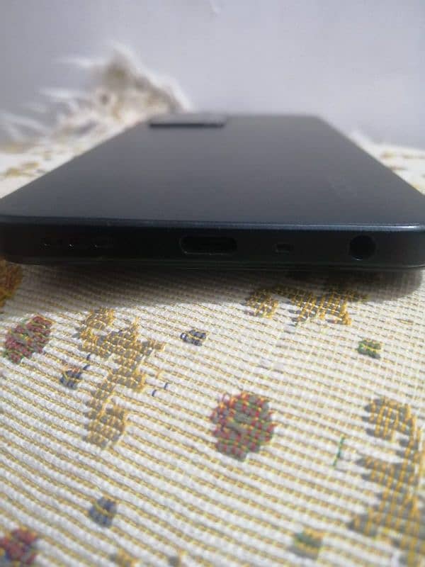 OPPO A77 FOR SALE ONLY 50 THOUSAND WITH BOX 5