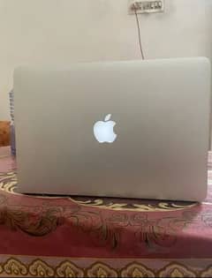 Apple macBook pro 2015 13 inch