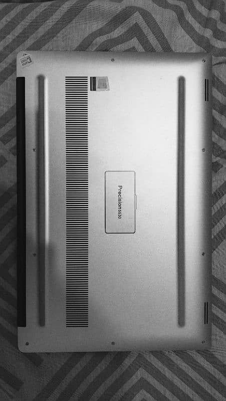 Dell Precision 5530 2